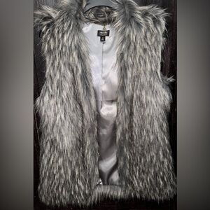 Nicole Miller- Grey/white/black faux fur vest